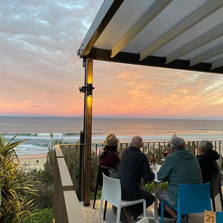 Dolphins Backpackers Hostel Sunshine Beach Buitenkant foto