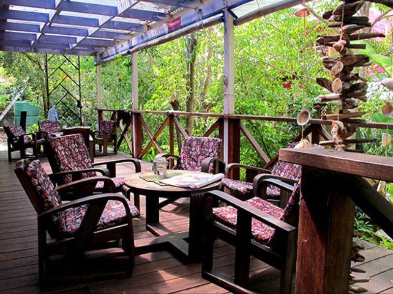 Dolphins Backpackers Hostel Sunshine Beach Buitenkant foto