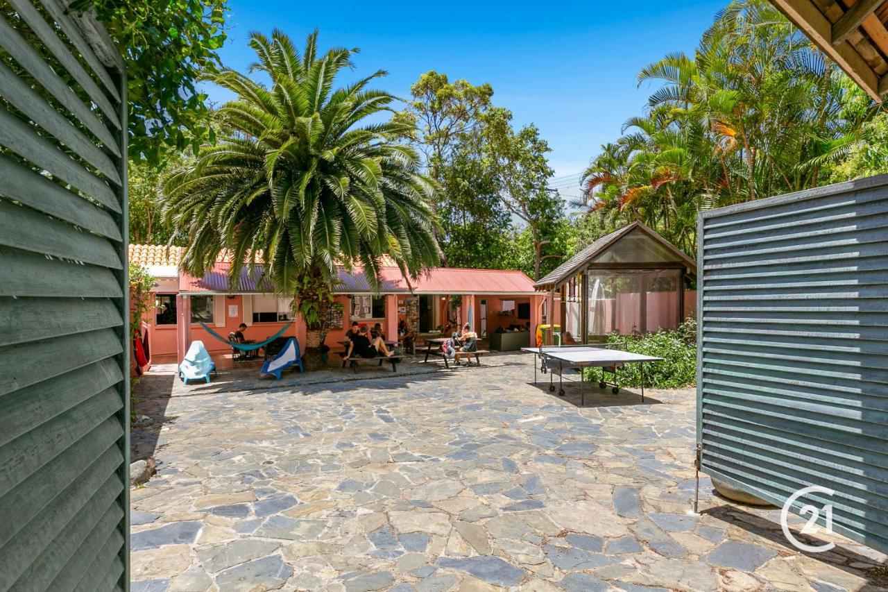 Dolphins Backpackers Hostel Sunshine Beach Buitenkant foto